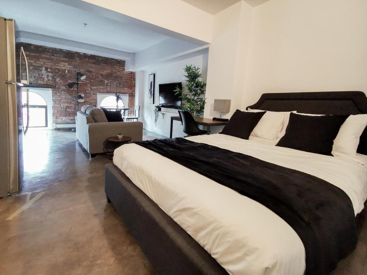 Cameo Hotel And Suites 哈利法克斯 外观 照片